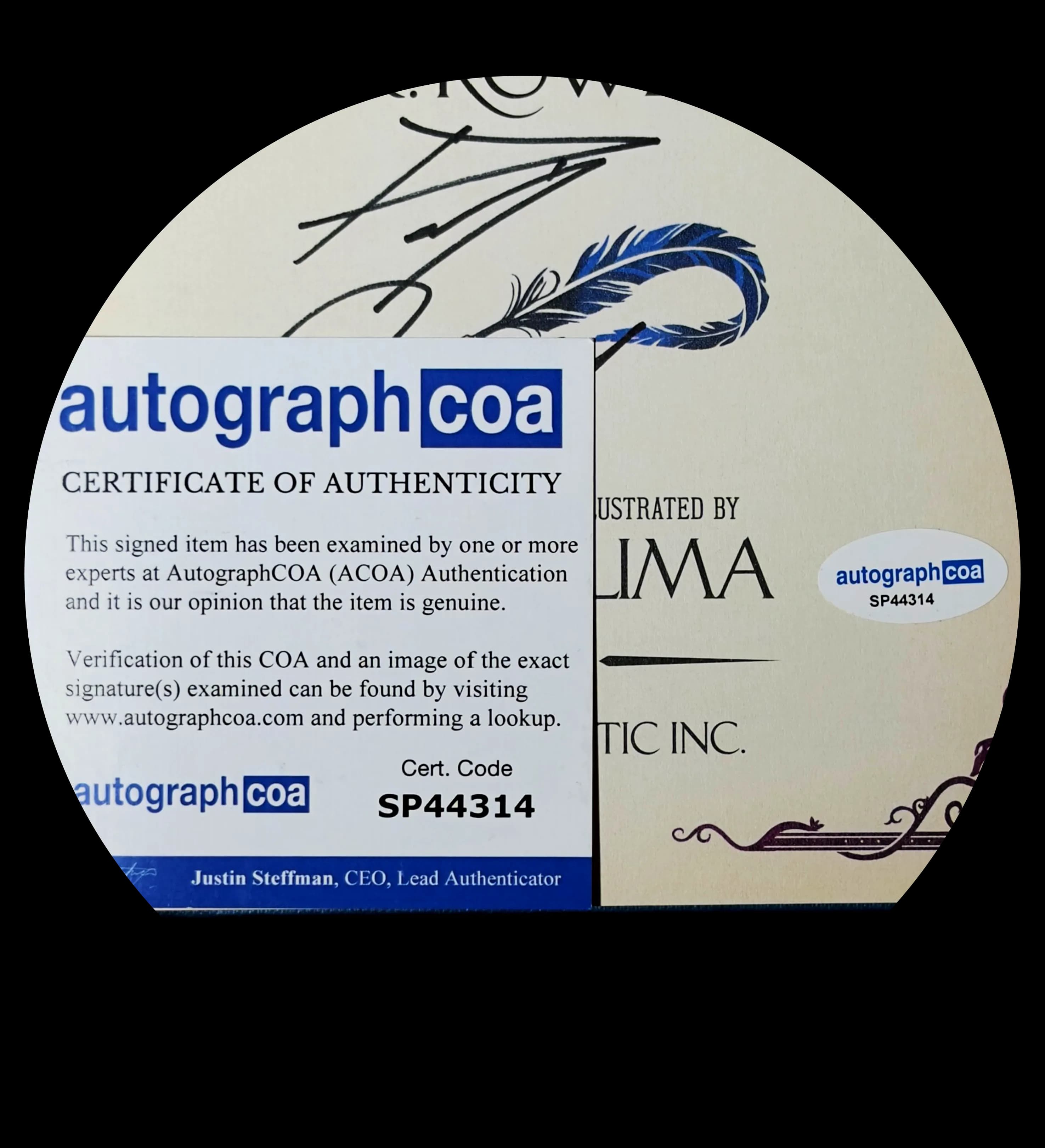 announcements/07bc8314-b731-4178-8df1-978a2e8674ff/1785117637037-Livro-Harry-Potter-and-the-Prisoner-of-Azkaban---Autografado-por-Daniel-Radcliffe---Certificação-Internacional-certificado.webp