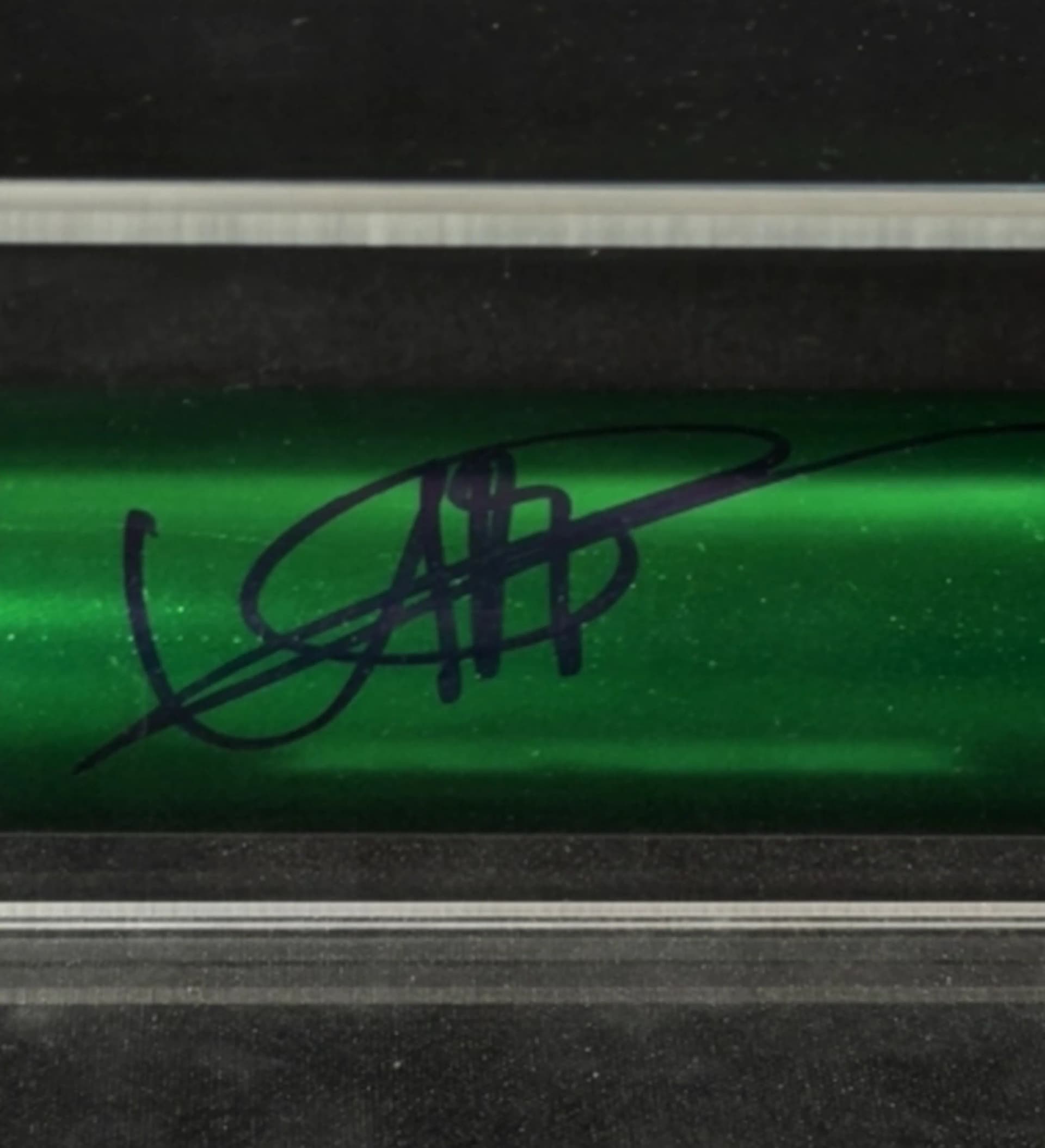 announcements/34c5e69b-b22d-46e5-bc5c-1edfeb8c57ea/1785871943927-usain-bolt-autografo-bastao-4x100m-rio-2016-10072026-1243jpg-3.webp