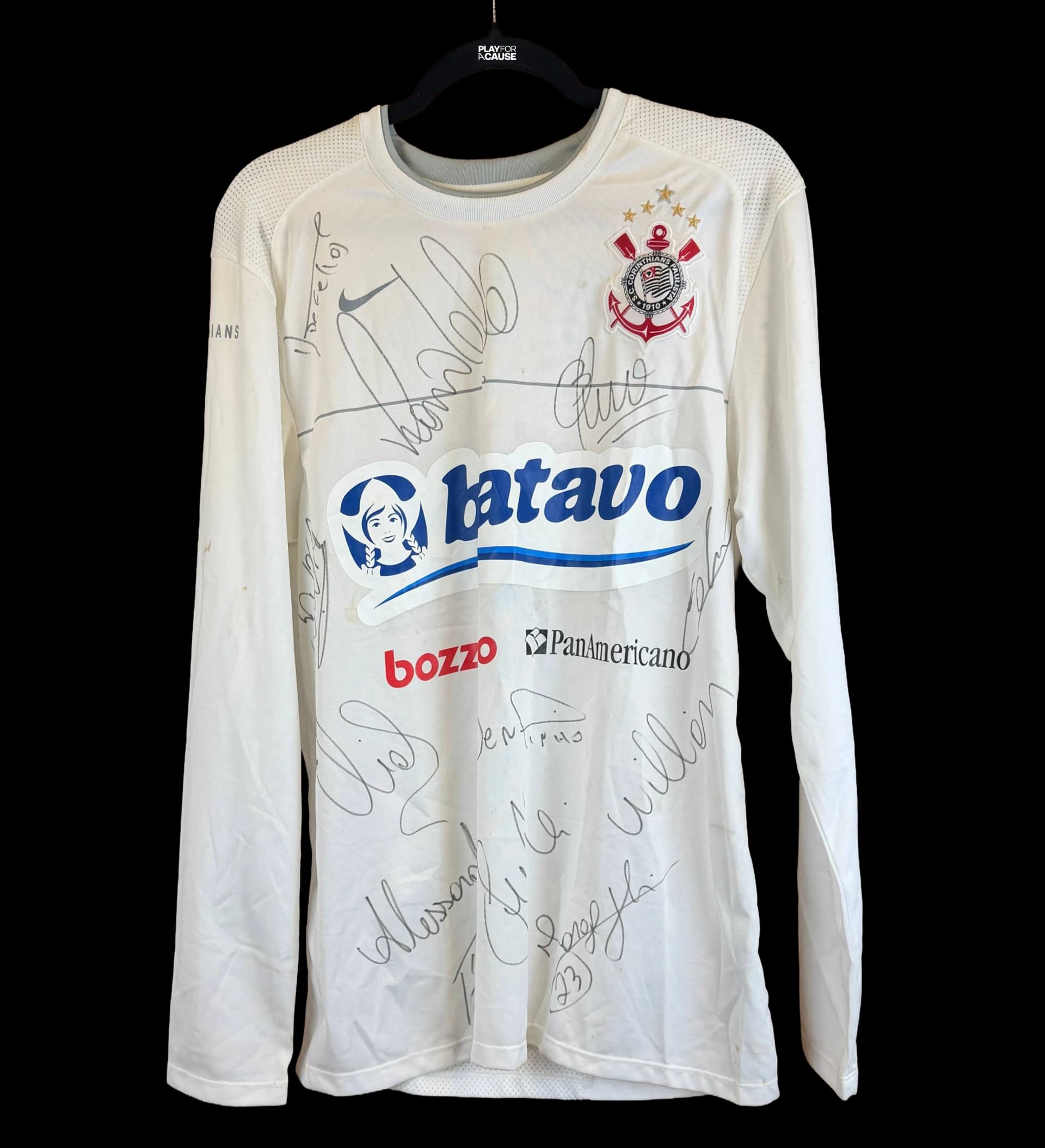 announcements/56249ab9-527c-4411-912b-34fe2d71b2ee/1786463707482-camisa-manga-longa-corinthians-2009-autografada-ronaldo-fenomeno-1.webp