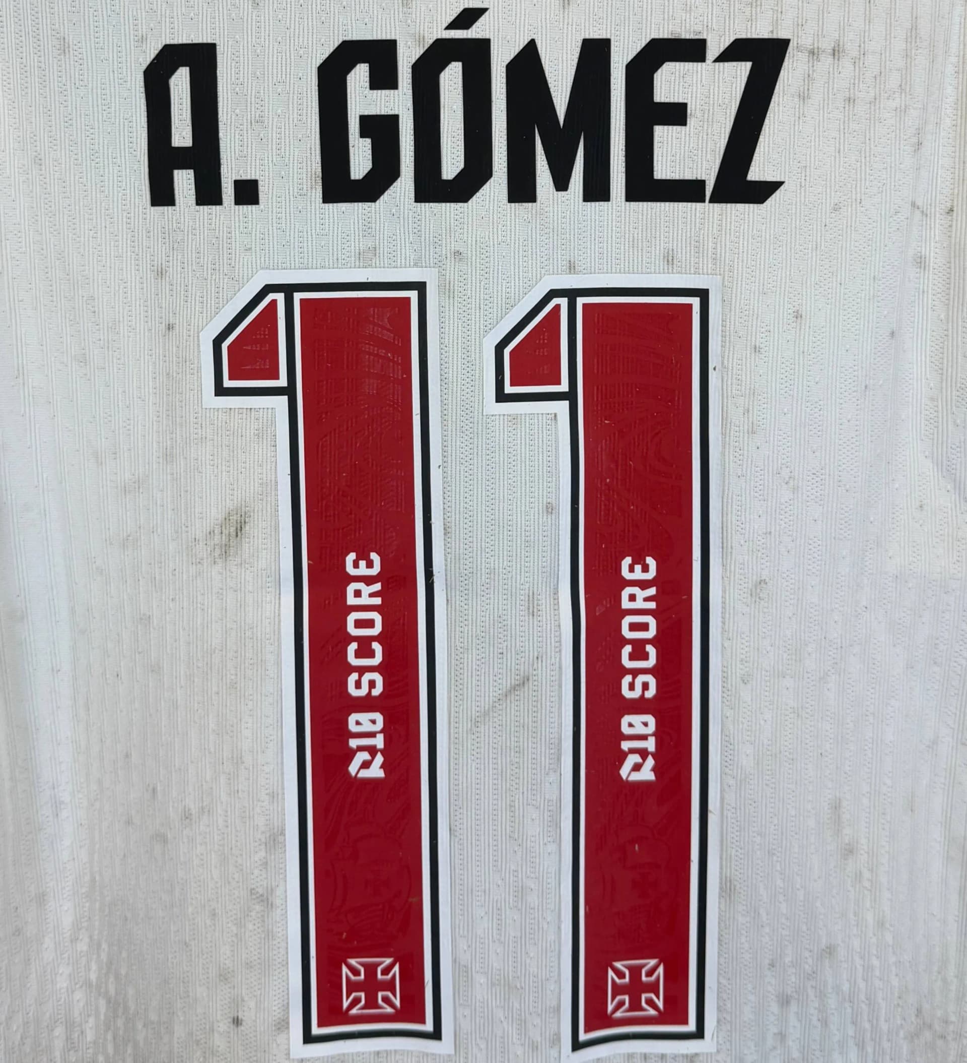 announcements/58781471-f1b4-4296-83b1-38b502d14582/1786393491583-camisa-vasco-andres-gomez-11-usada-autor-do-gol-3.webp