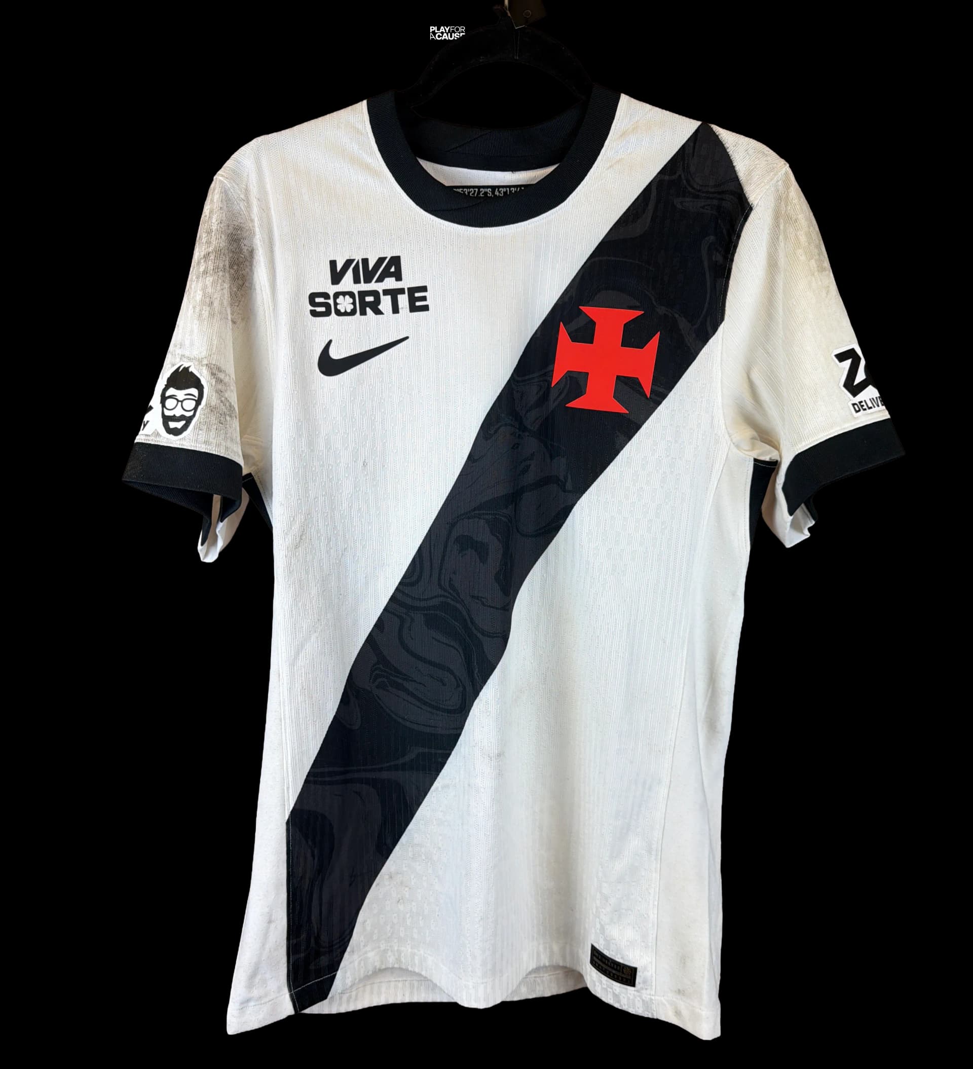 announcements/58781471-f1b4-4296-83b1-38b502d14582/1786393492084-camisa-vasco-andres-gomez-11-usada-autor-do-gol-1.webp