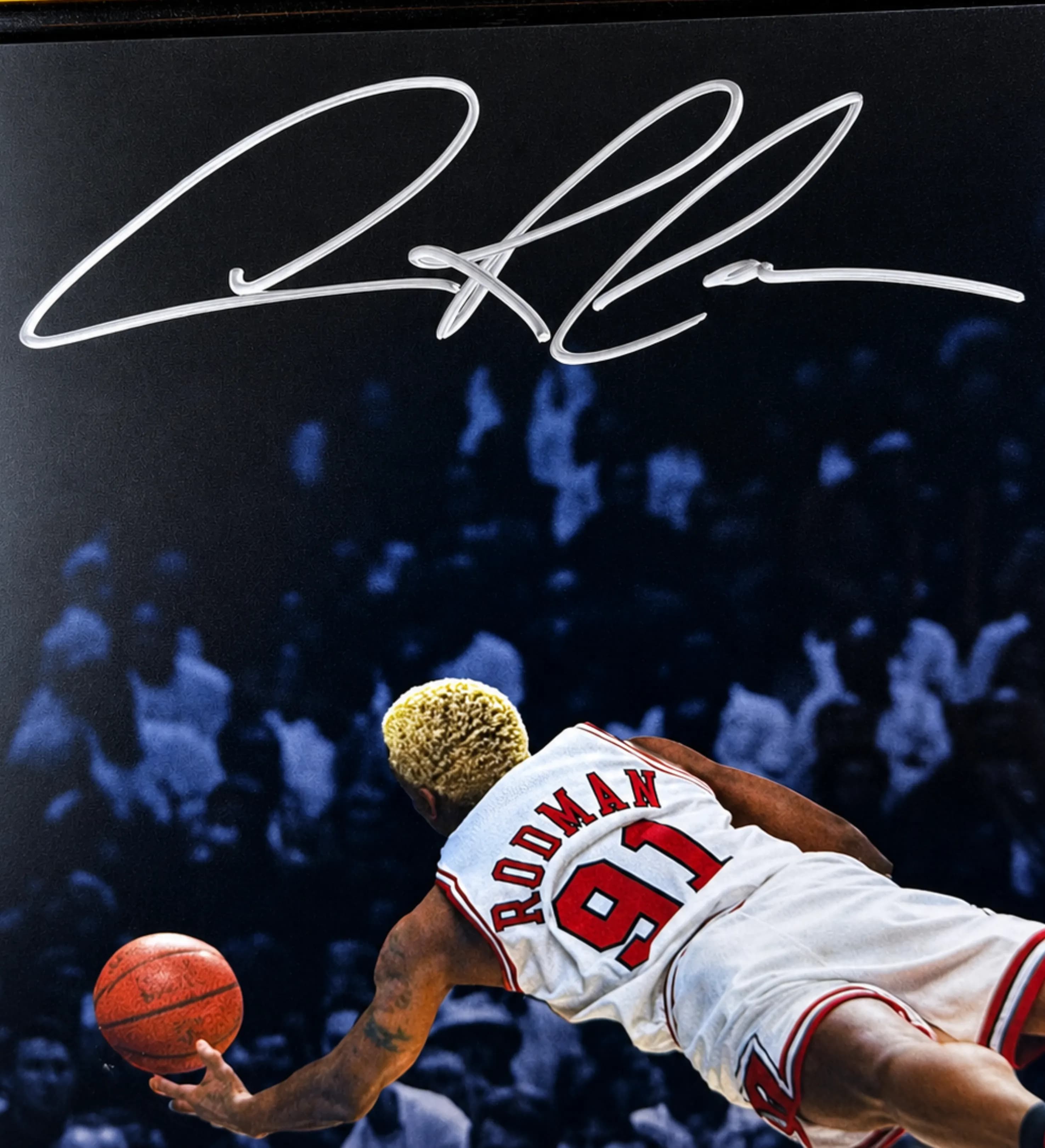 announcements/5b1885ad-df95-4a6c-bc77-76b6244ce749/1785425498413-quadro-50x40-denis-rodman-91-autografado-2.webp
