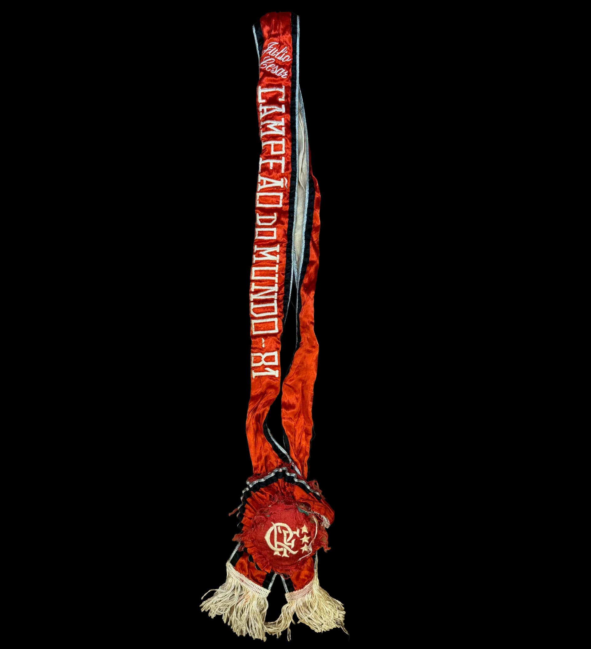 announcements/5b434dc1-7b5c-455c-817d-07287e63d577/1786466726661-faixa-flamengo-campeao-mundial-1981.webp