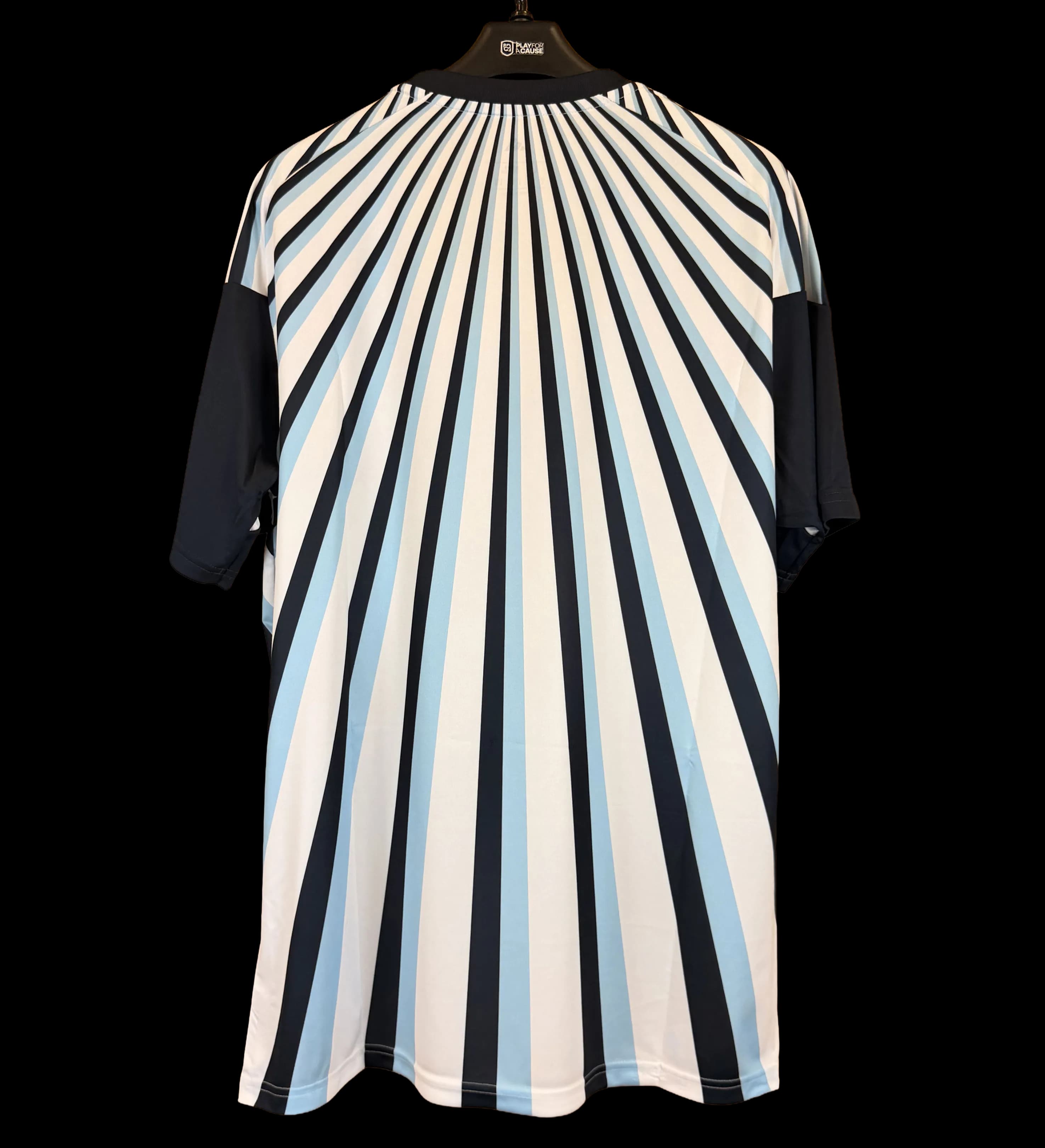 announcements/5b435ac9-c93f-4c89-a7e6-a5177da0debf/1785345104297-Camisa-Argentina-Aquecimento-Copa-2026-Autografada-Elenco-Messi-Costas.webp