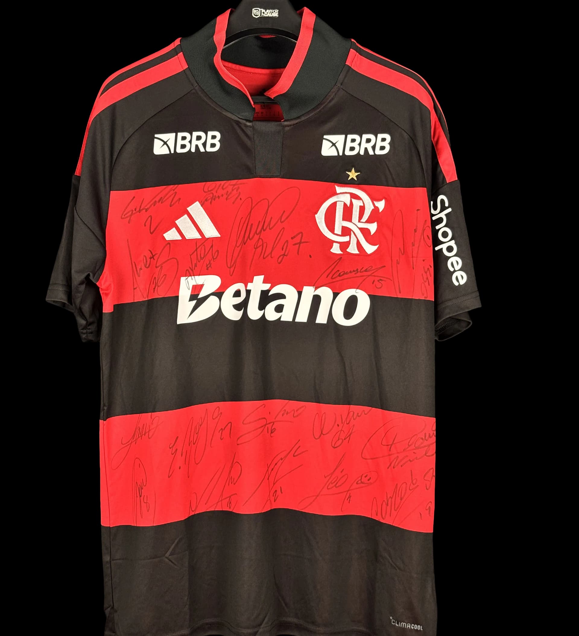 announcements/5c3b043e-cb9c-4c9d-b95b-8ecf622235cc/1786131059913-camisa-varela-autografada-1-1.webp
