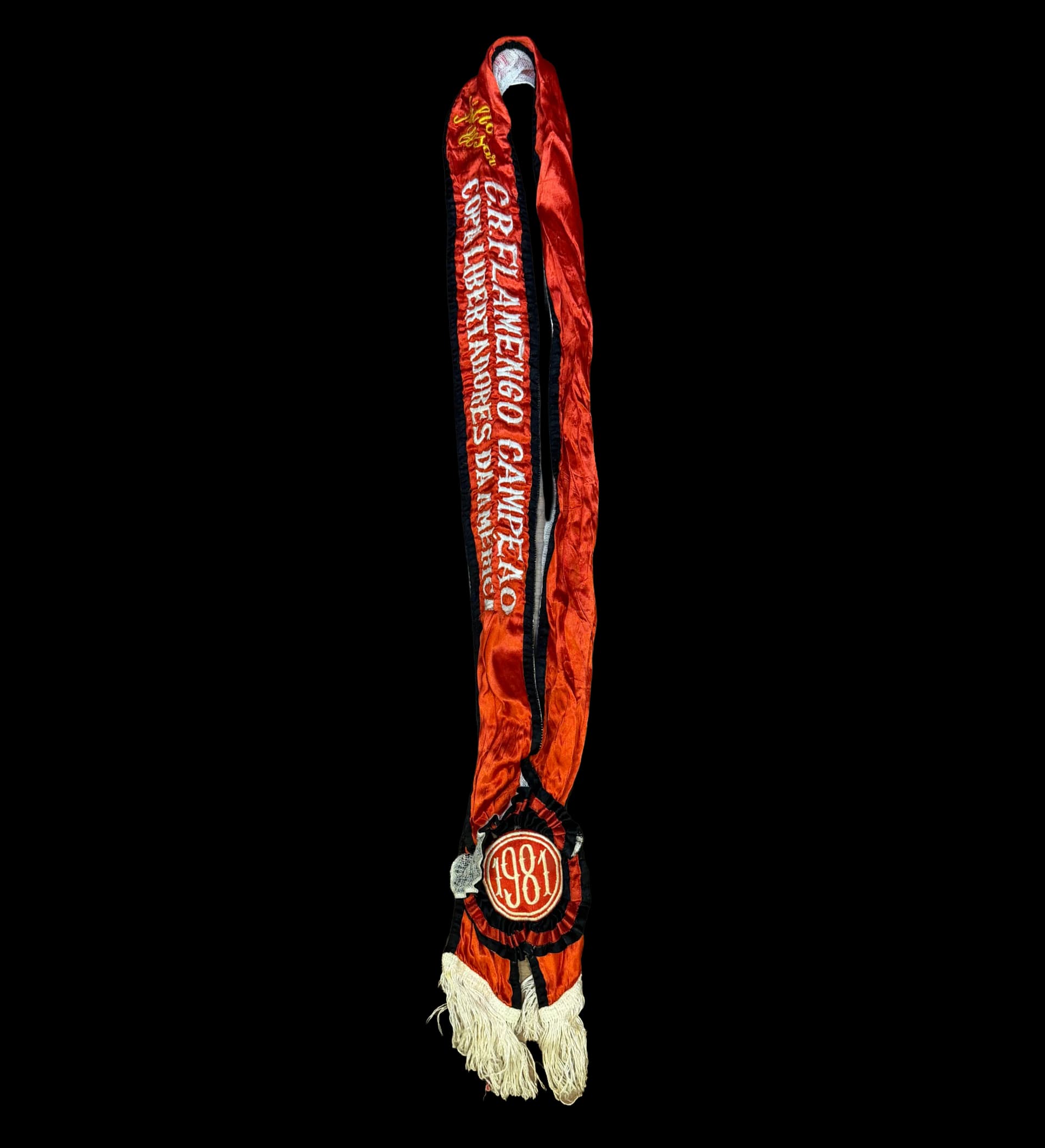 announcements/6408c0e2-02e2-49f3-a243-77f9d18fc3b2/1786466515475-faixa-flamengo-campeao-libertadores-1981.webp