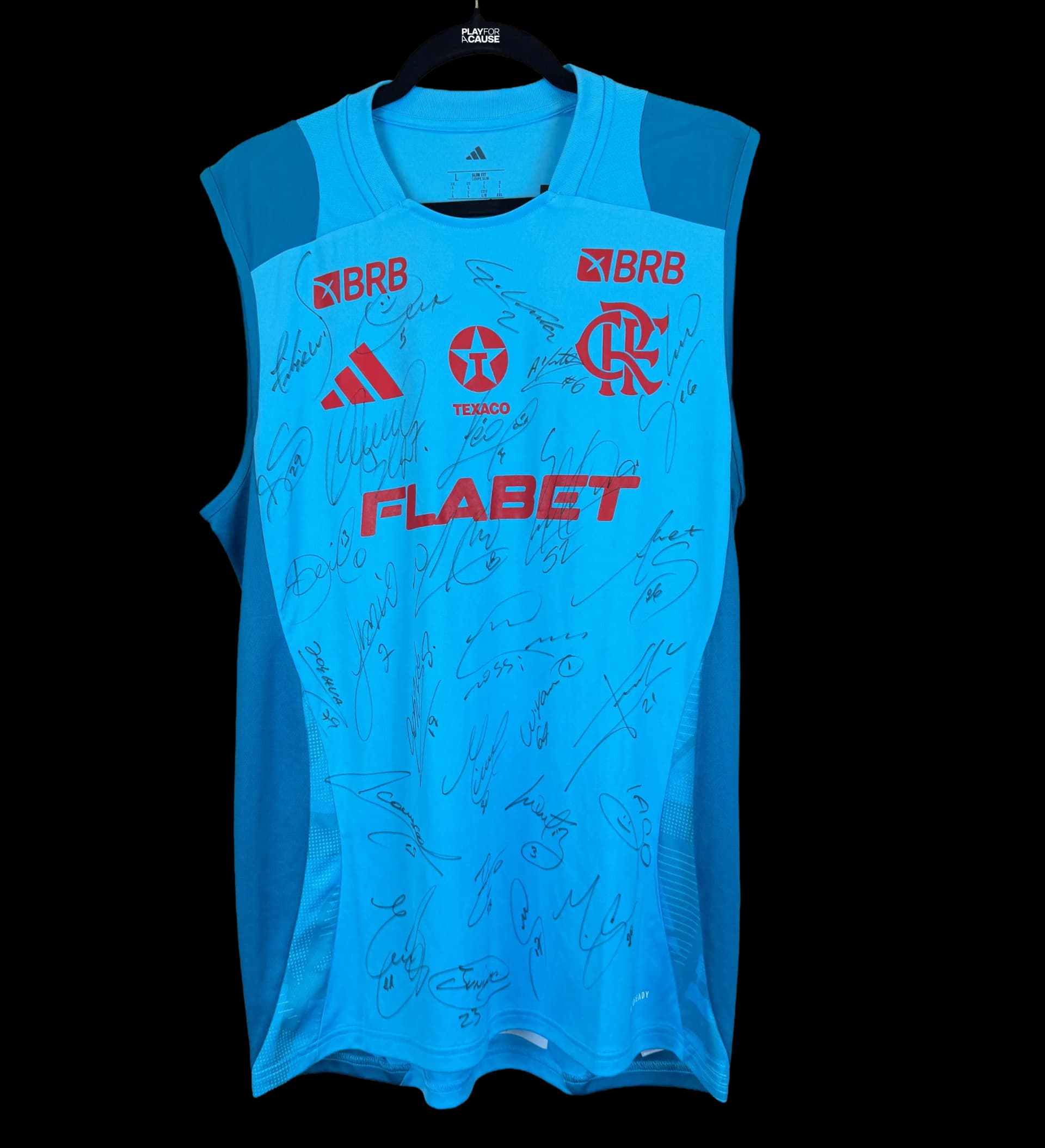announcements/878ed94c-b17b-469b-8989-53bc15648c58/1786390497725-camisa-treino-azul-flamengo-autografada-elenco-1.webp