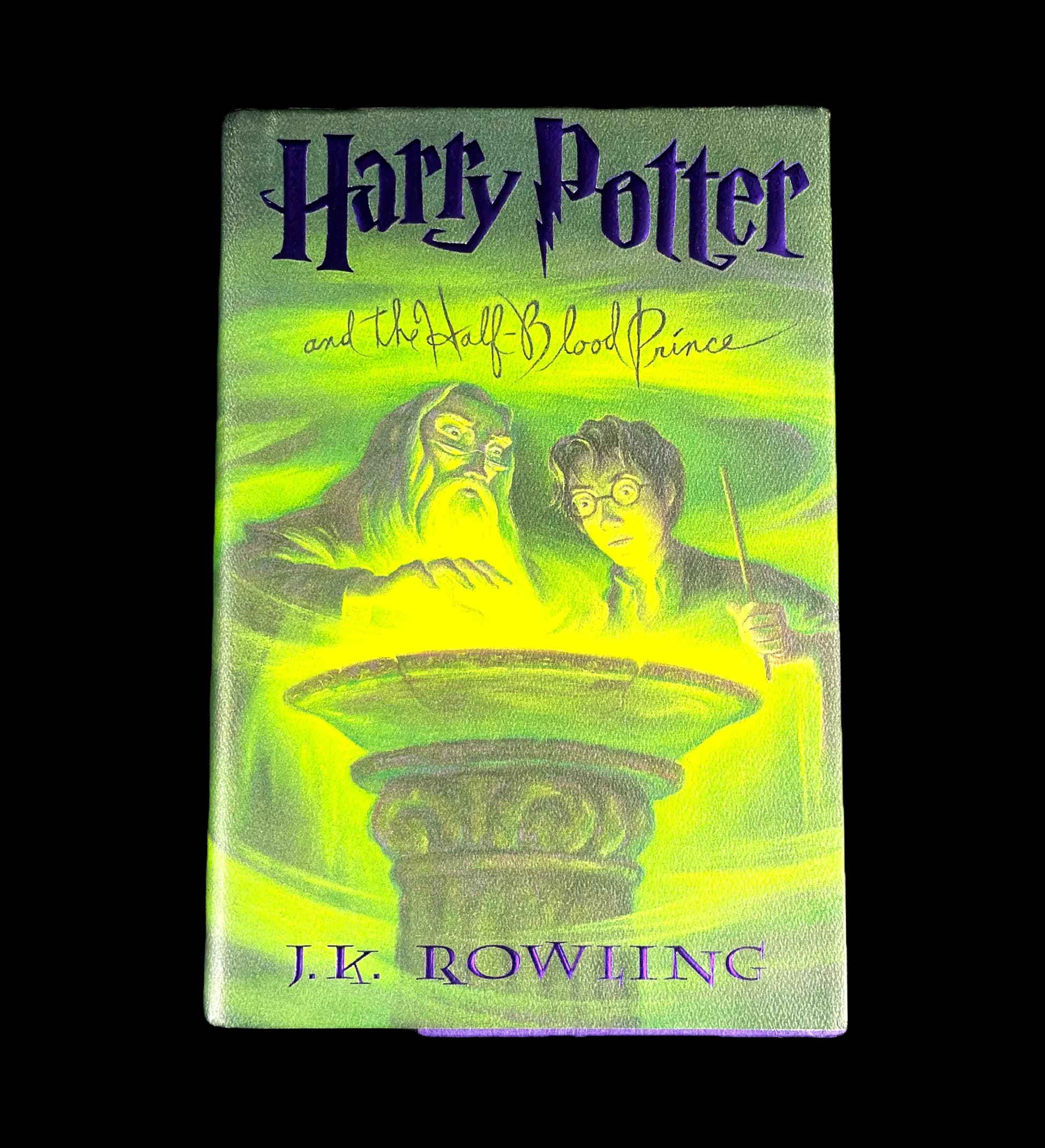 announcements/a2ddcd27-aa56-45d3-bf97-c5a47accd29d/1785117423959-Livro---Harry-Potter-and-the-Half-Blood-Prince---Autografado-por-Daniel-Radcliffe---Certificação-Internacional-frente.webp