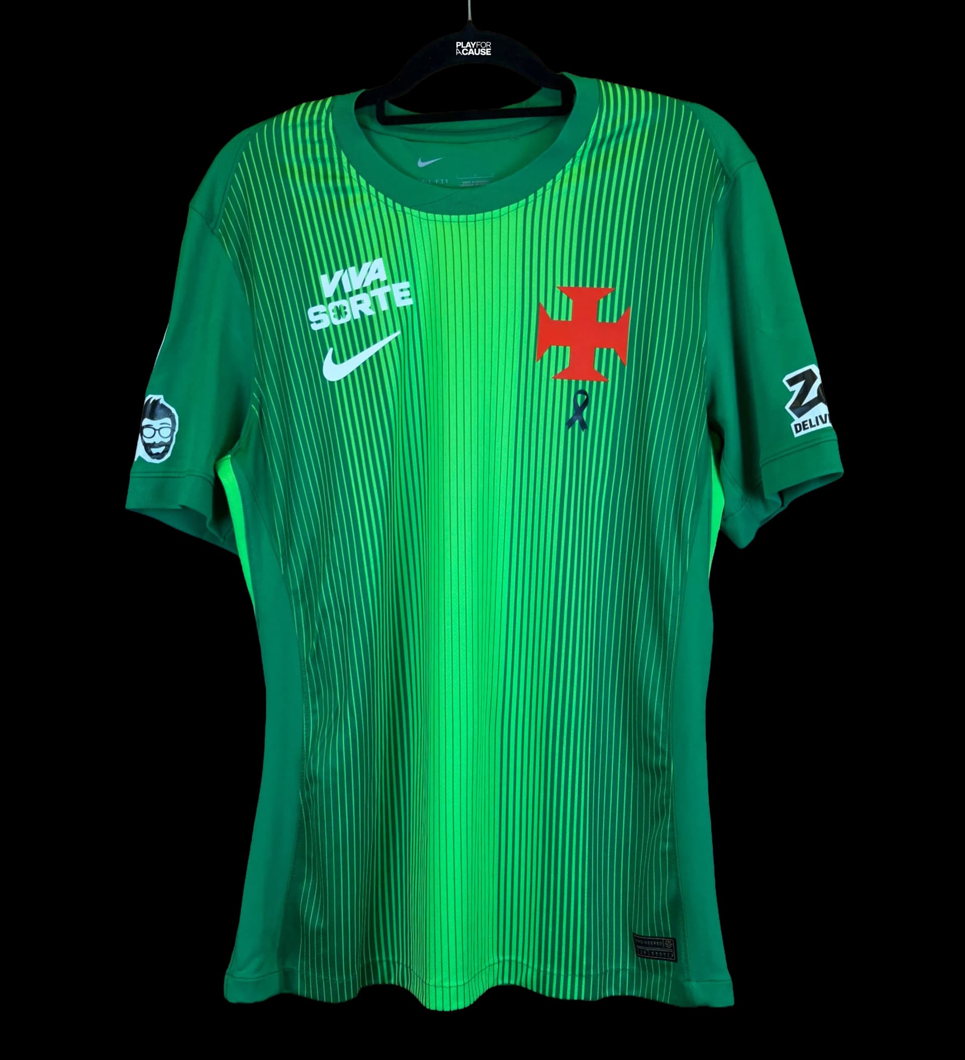 announcements/a795f0a1-a9e2-4b84-9018-0f172caca75f/1786390736593-camisa-de-goleiro-vasco-leo-jardim-1-2026-luto-geovani-1.webp