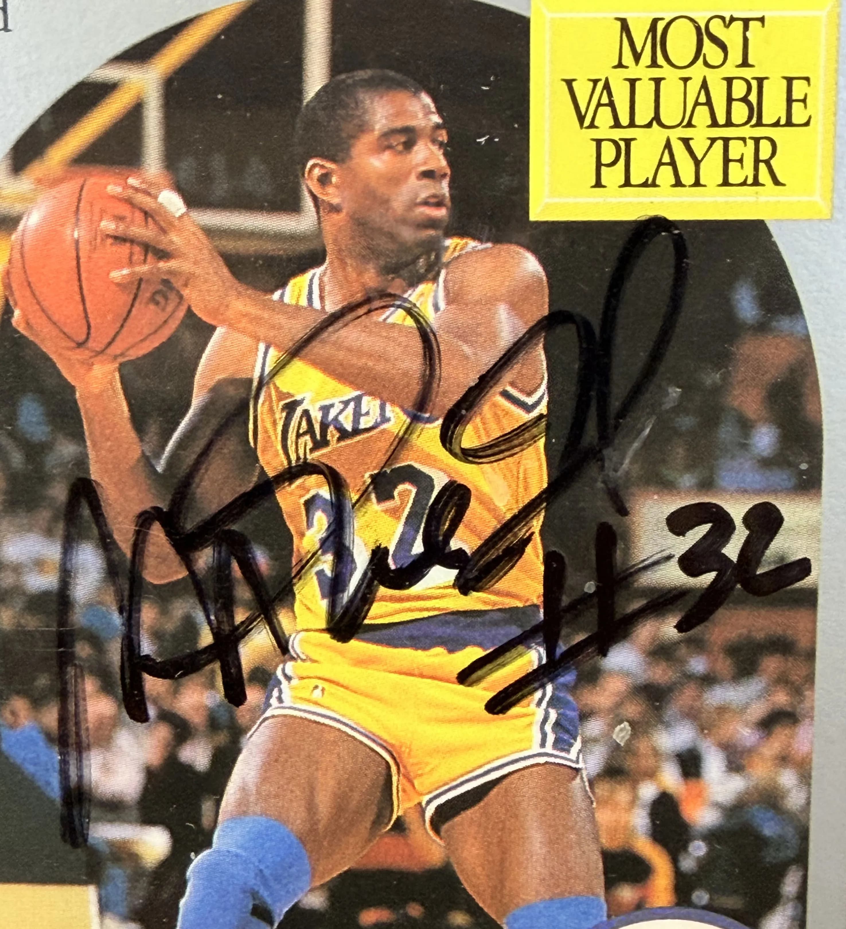 announcements/ac40162a-2849-4e31-9249-e2be10140e65/1785441320875-card-magic-johnson-lakers-autografado-3.webp