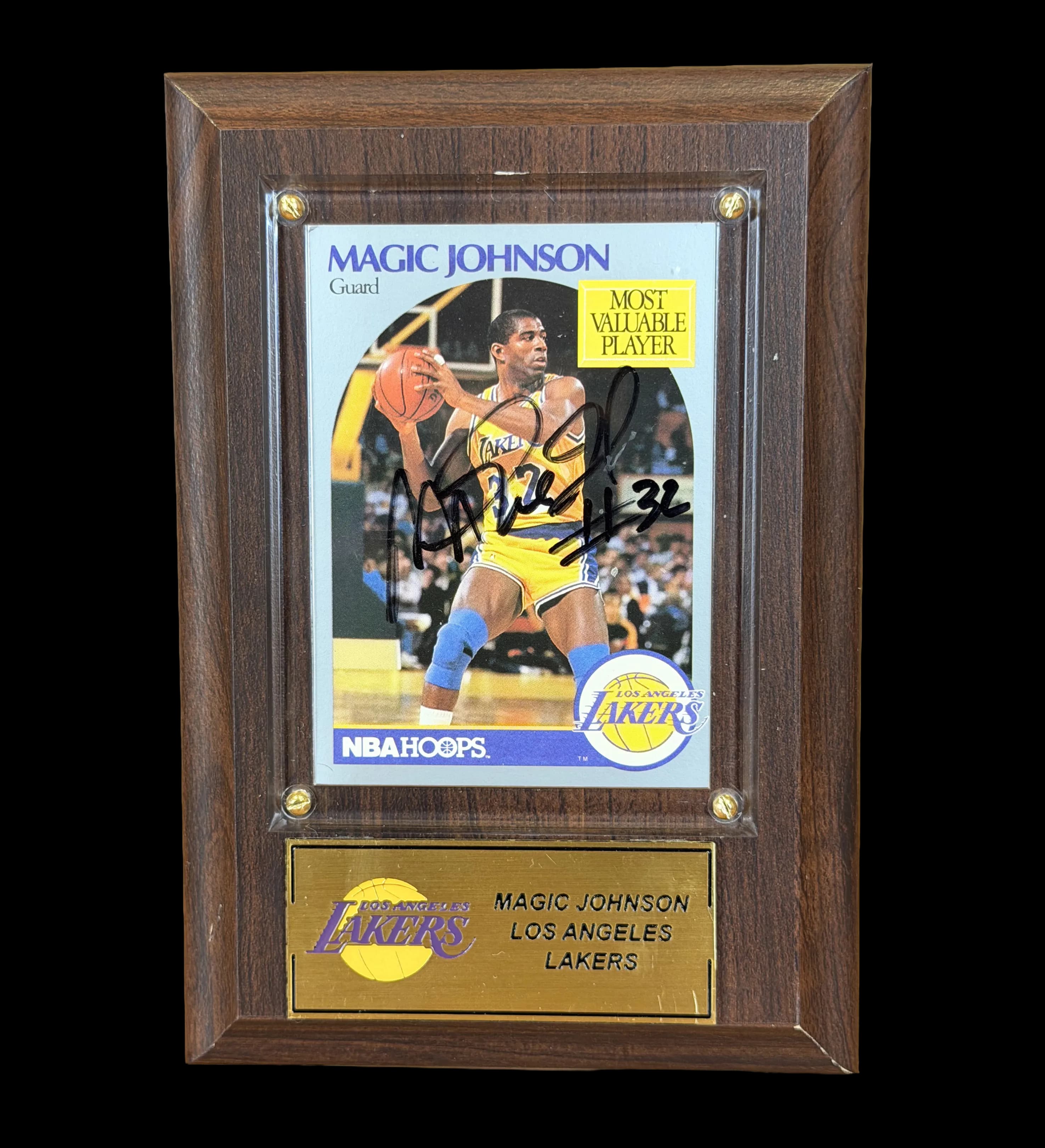 announcements/ac40162a-2849-4e31-9249-e2be10140e65/1785441321307-card-magic-johnson-lakers-autografado-1.webp
