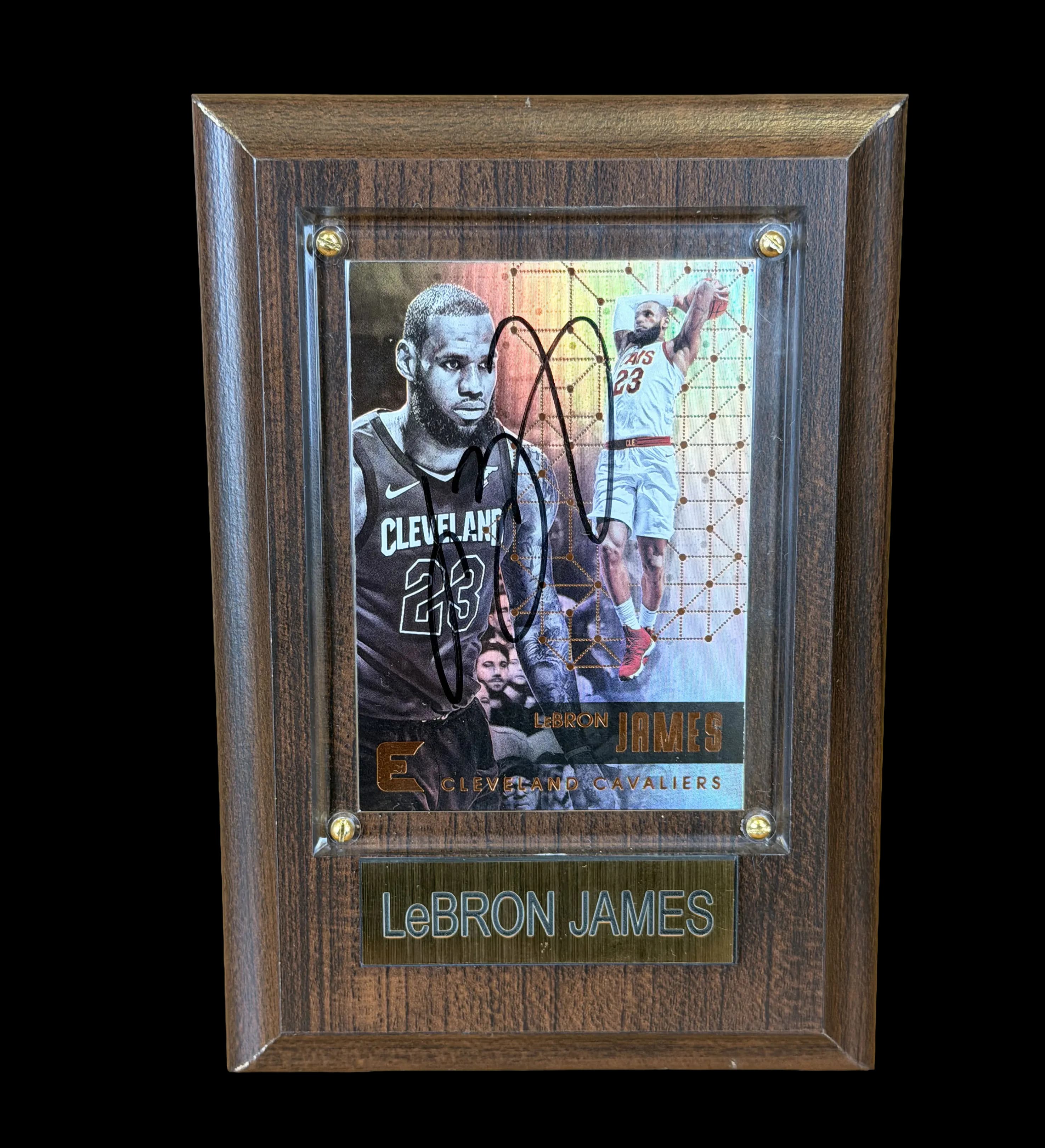 announcements/b2d3617e-a653-4684-a4e3-d823bd63c74c/1785427326797-quadro-16x11-card-78-lebron-james-2018-autografado-1.webp