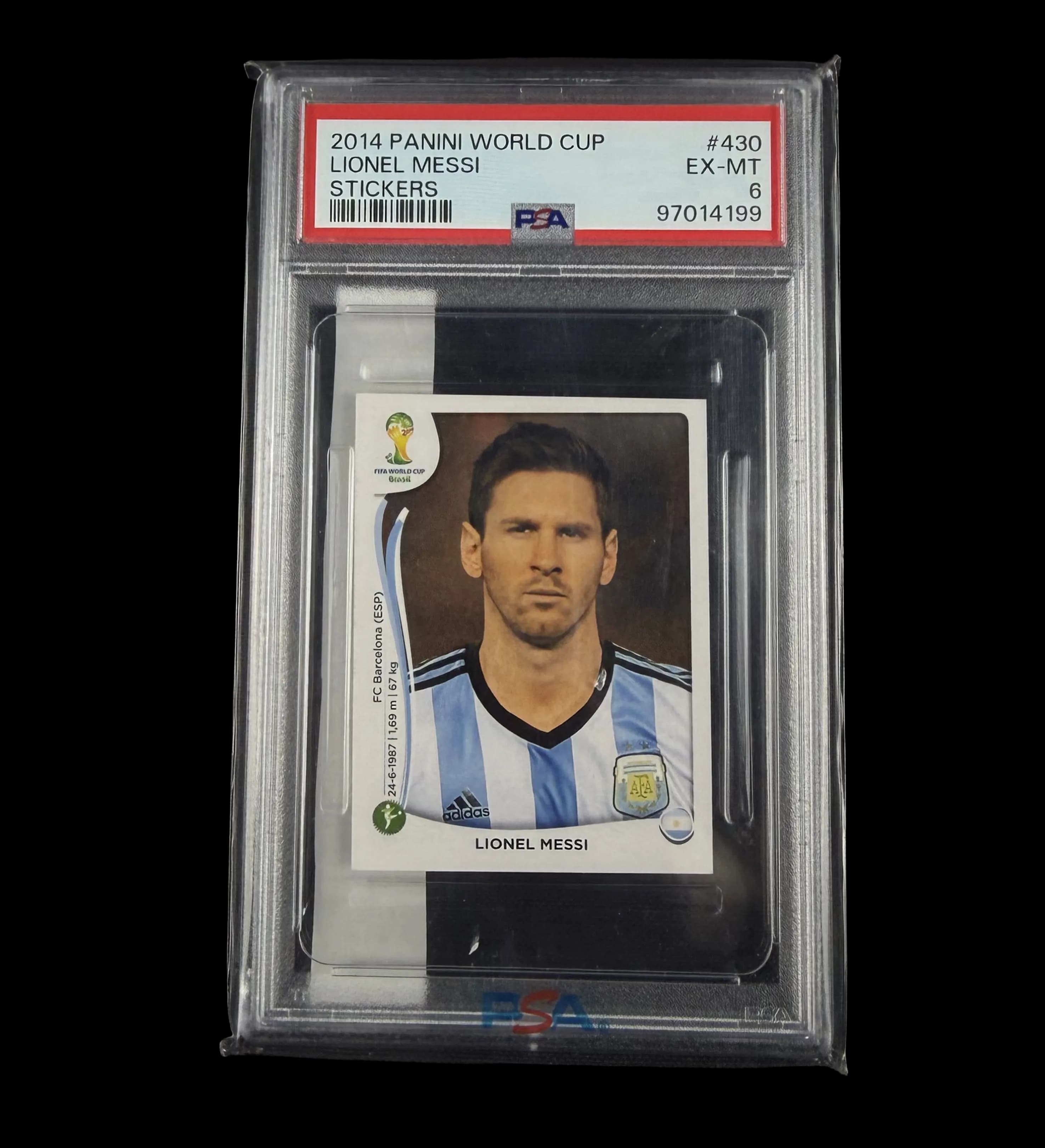 announcements/c2fa6d5f-c7b5-4bef-b4a5-624830e5f929/1785348564173-Figurinha-Importada-Messi-430-Panini-PSA-1.webp
