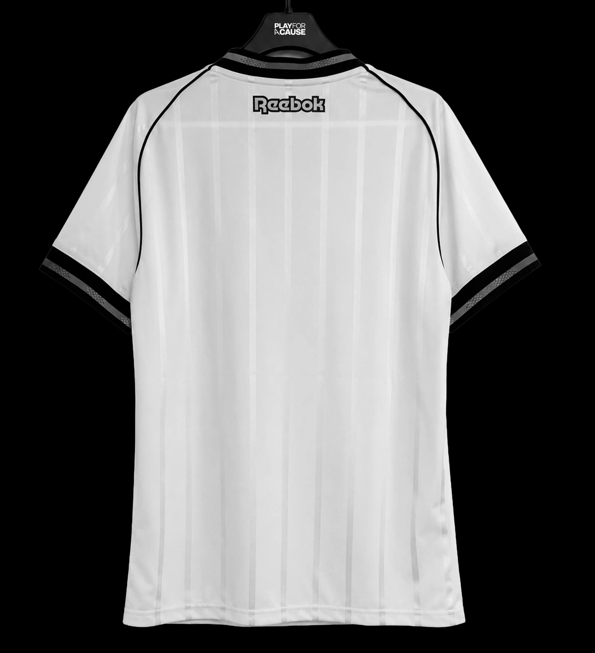 announcements/cb36c8cc-6d76-4457-9ef6-8b8cd14a625d/1786565204096-camisa-botafogo-luiz-henrique-2025-autografada-pelo-craque-branca-2.webp